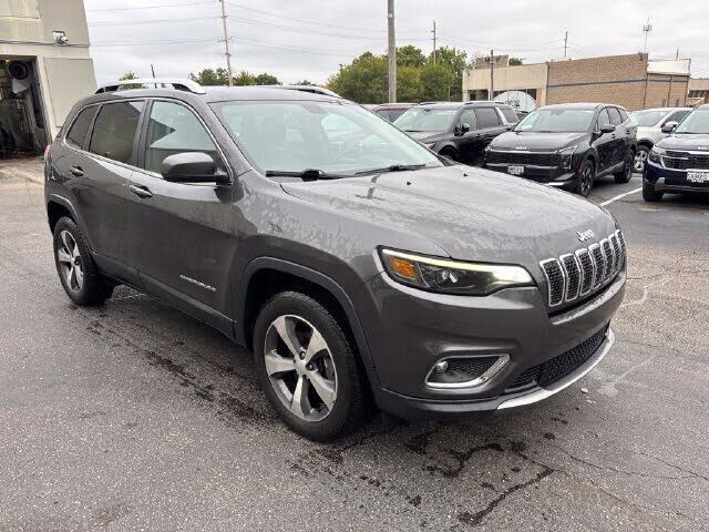 2020 JEEP Cherokee