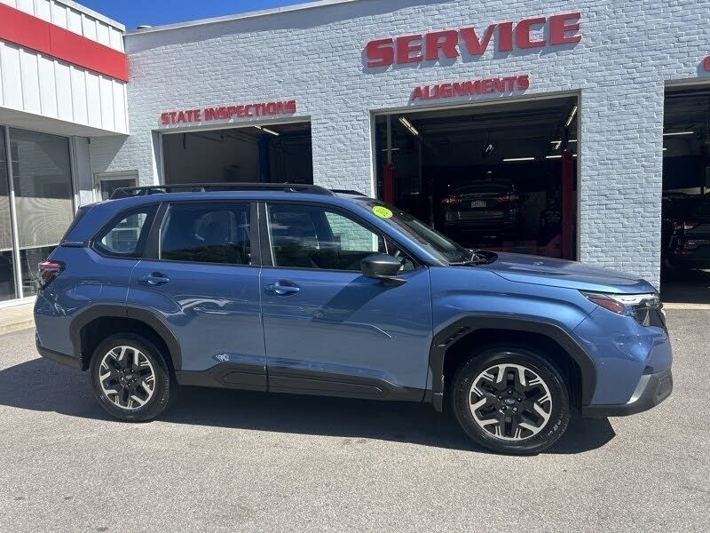 2025 SUBARU Forester
