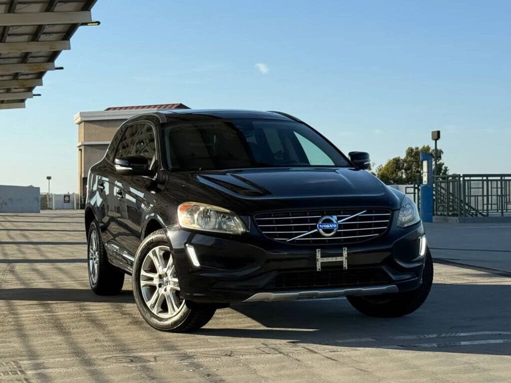 2015 VOLVO XC60