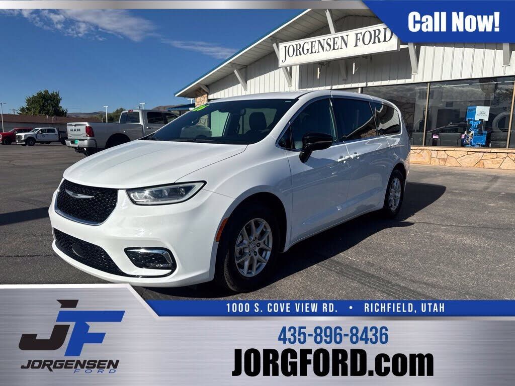 2026 CHRYSLER Pacifica
