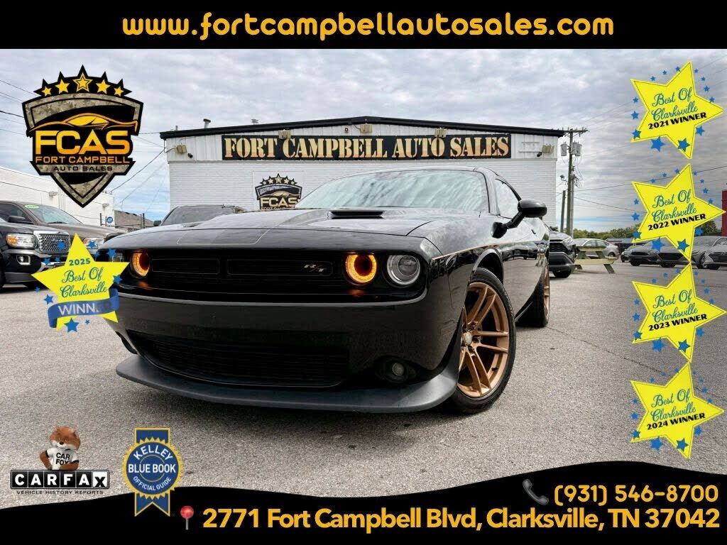 2017 DODGE Challenger