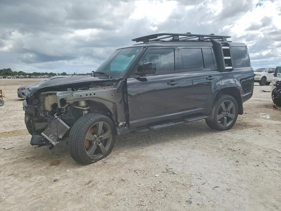 2024 LAND ROVER Defender