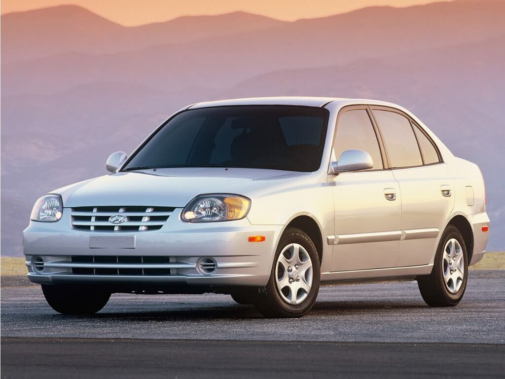 2004 HYUNDAI Accent