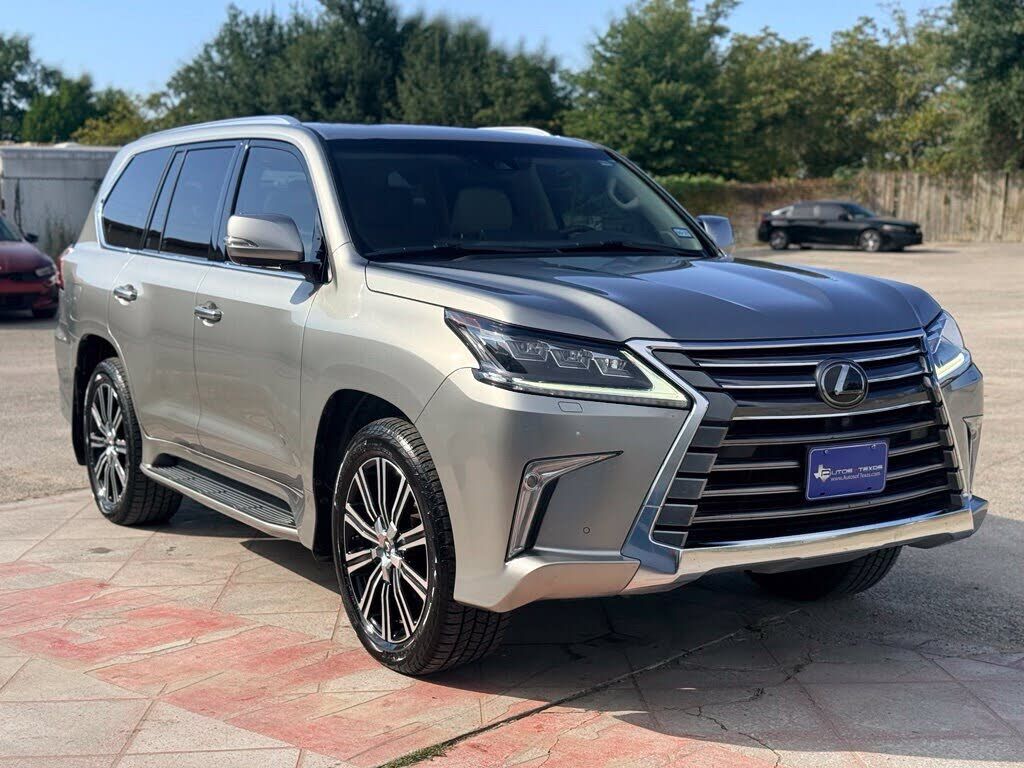 2020 LEXUS LX