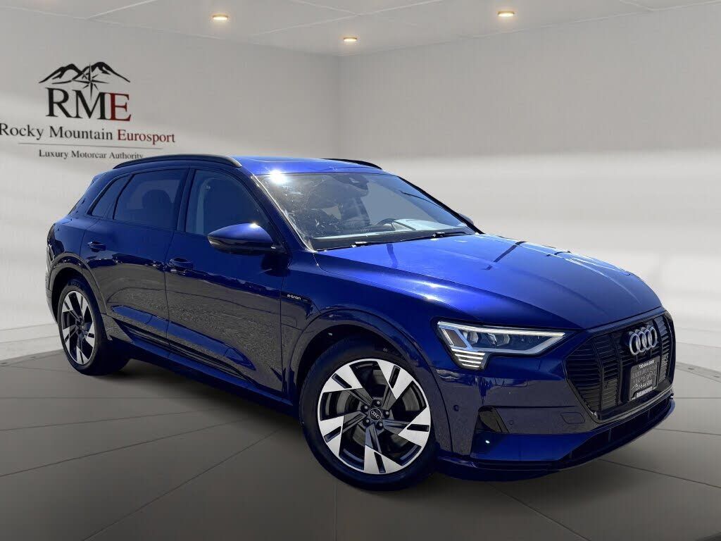 2021 AUDI e-tron