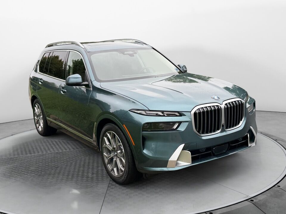 2027 BMW X7