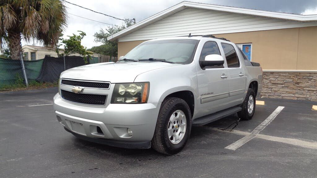 2011 CHEVROLET Avalanche