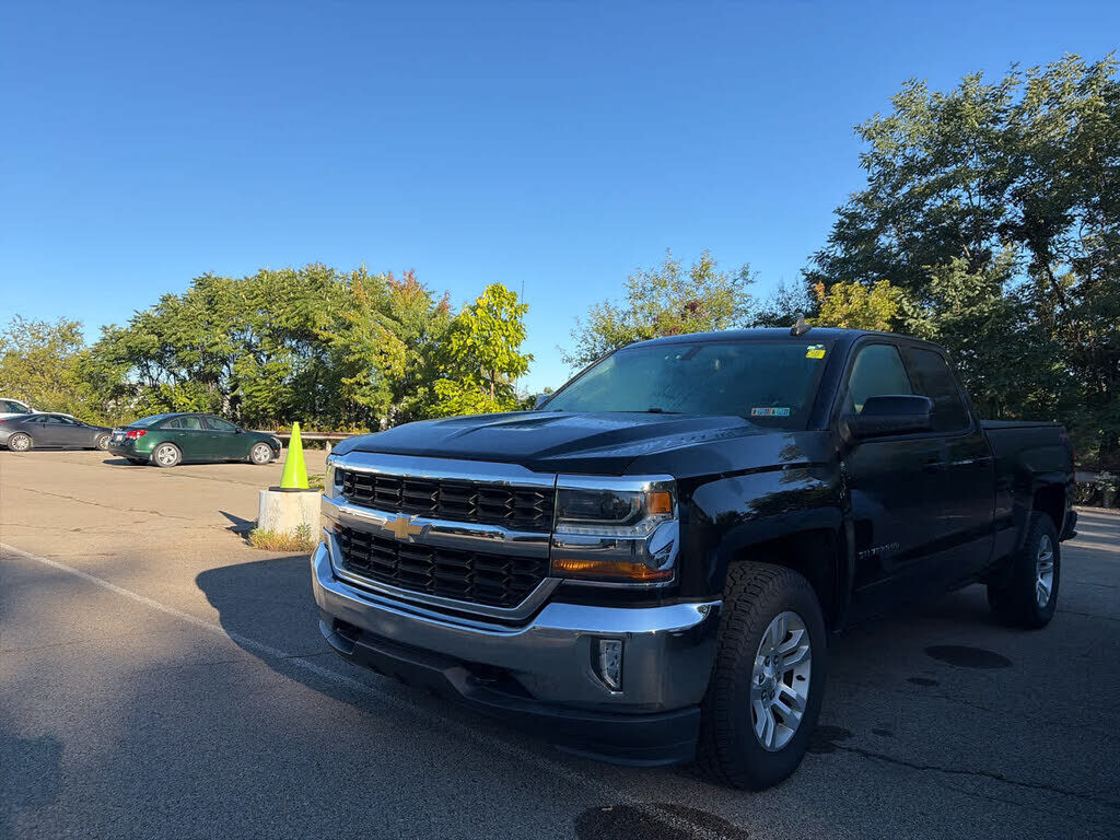 2018 CHEVROLET Silverado