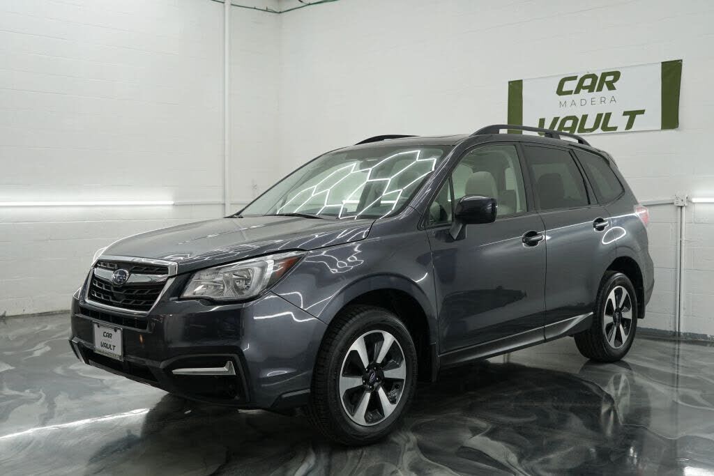 2017 SUBARU Forester