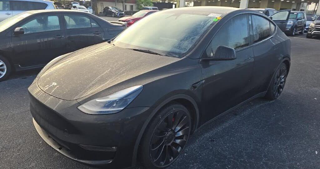 2023 TESLA Model Y
