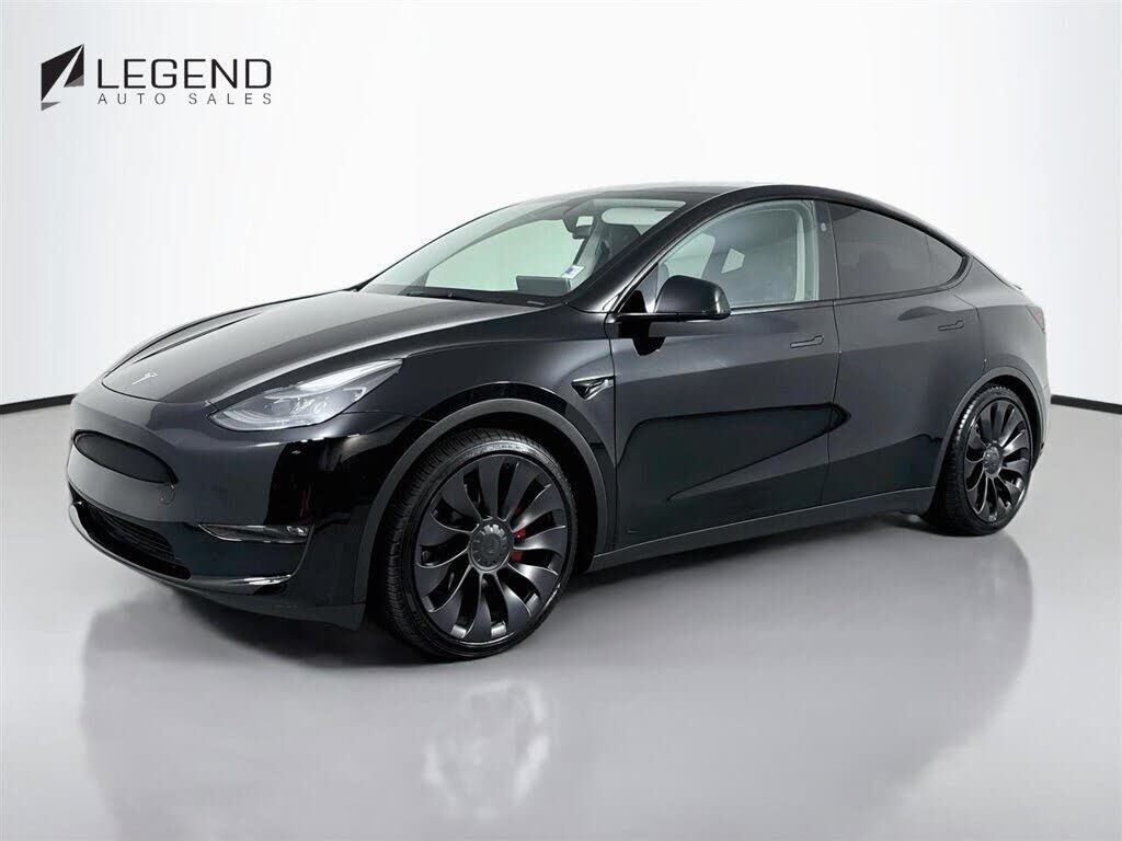 2024 TESLA Model Y