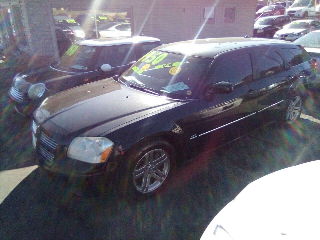 2005 DODGE Magnum