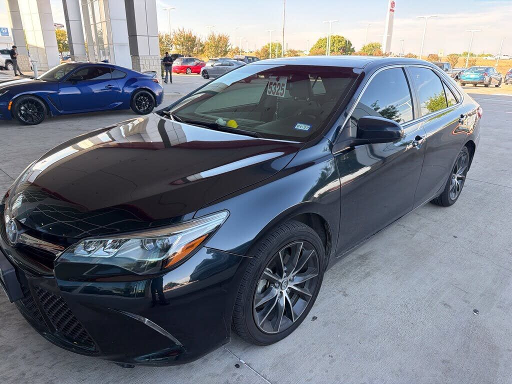 2017 TOYOTA Camry