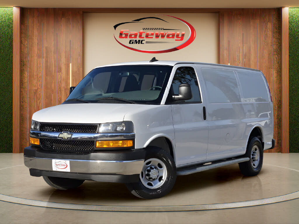 2022 CHEVROLET Express