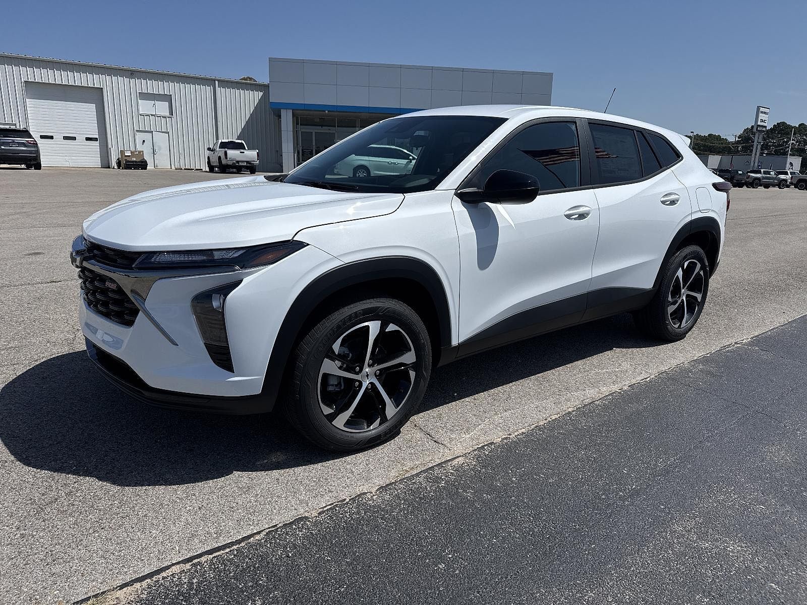 2026 CHEVROLET Trax