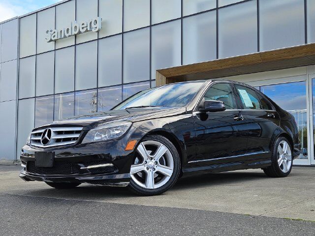 2011 MERCEDES-BENZ C-Class