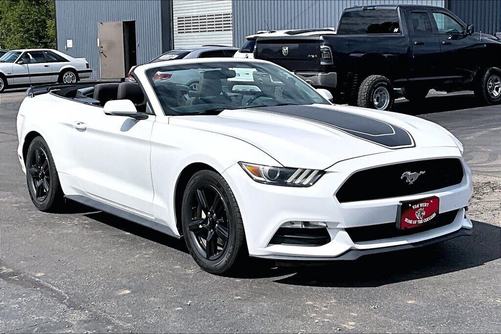 2015 FORD Mustang