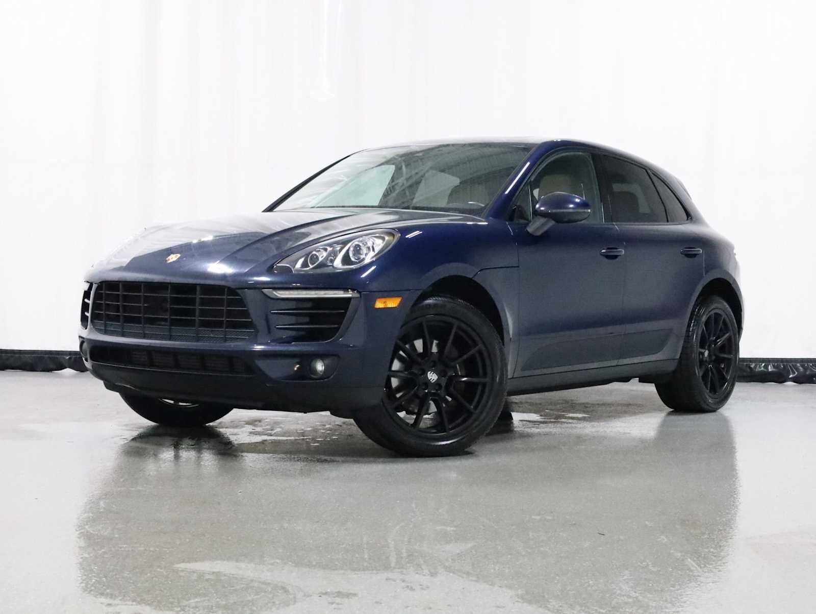 2018 PORSCHE Macan