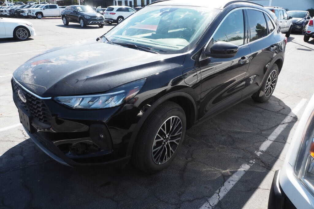 2025 FORD Escape