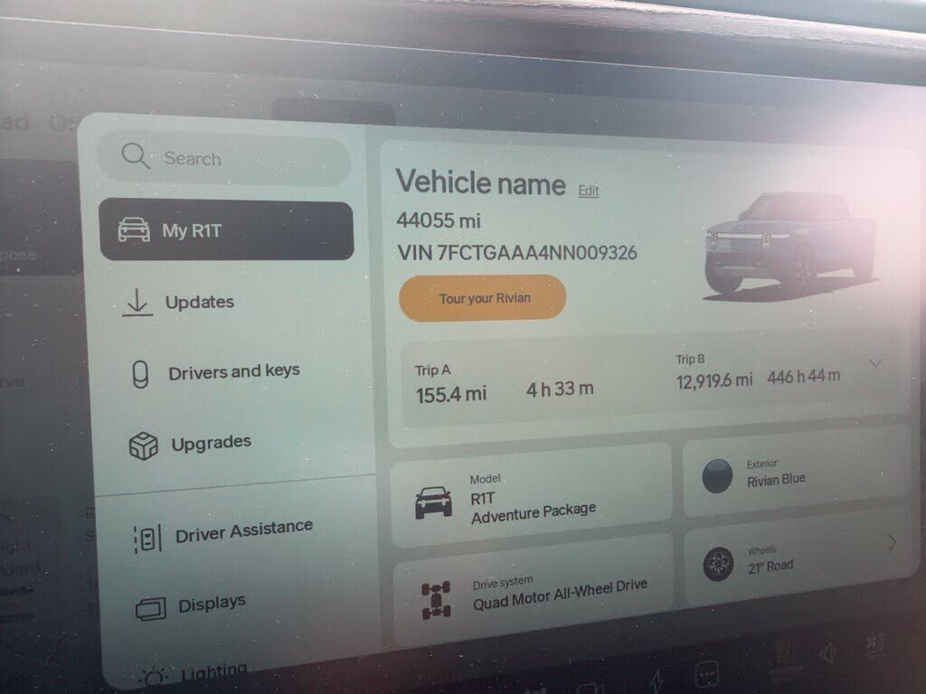 2022 RIVIAN R1T