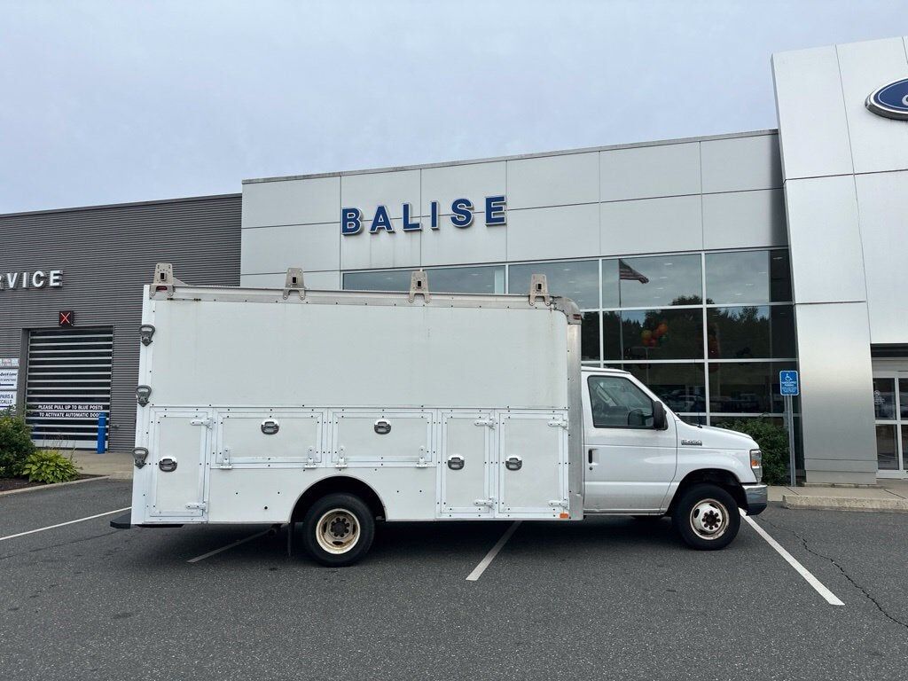 2016 FORD E-450