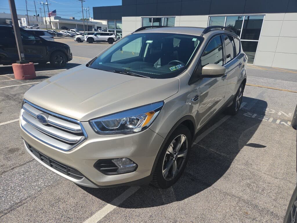 2017 FORD Escape