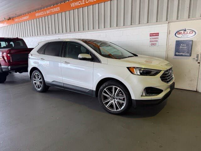 2023 FORD Edge