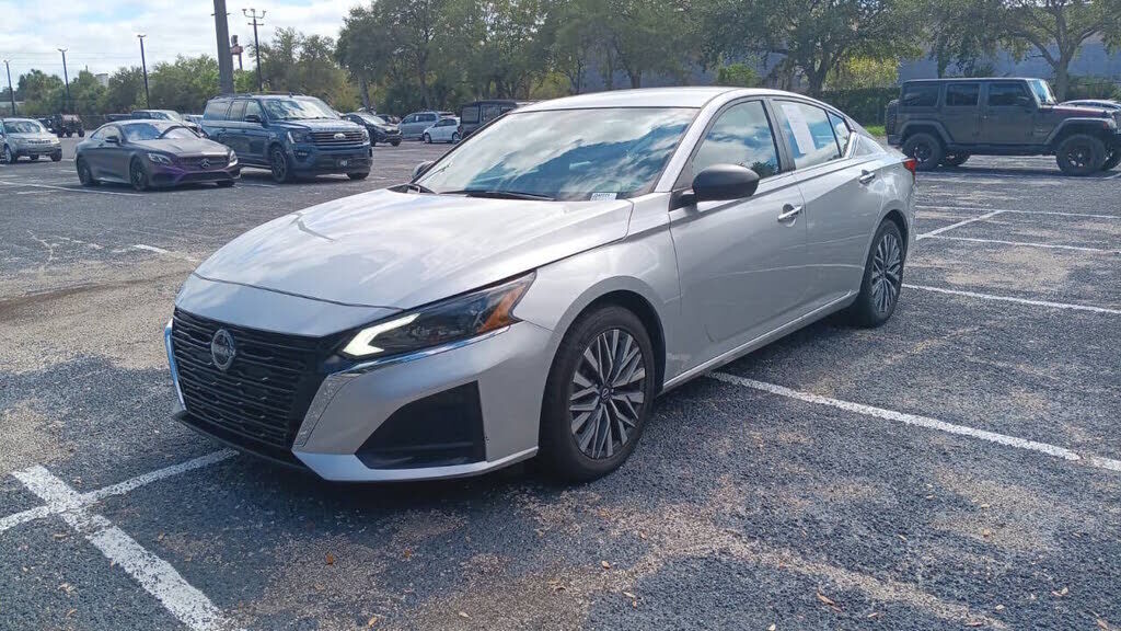 2024 NISSAN Altima