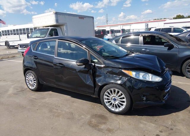 2015 FORD Fiesta