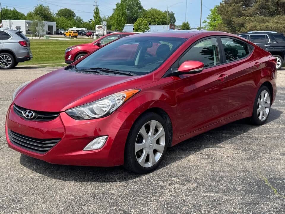2012 HYUNDAI Elantra