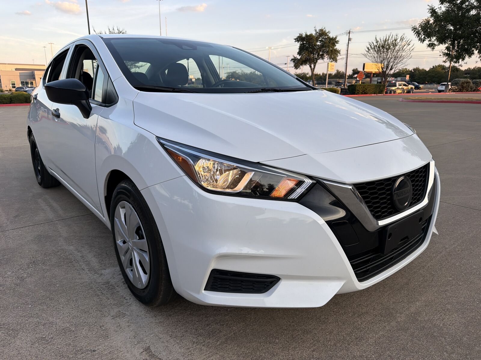 2021 NISSAN Versa