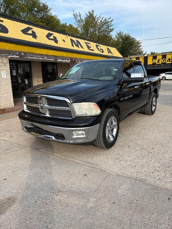 2012 DODGE Ram