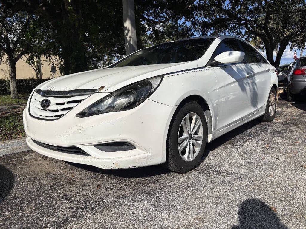 2011 HYUNDAI Sonata