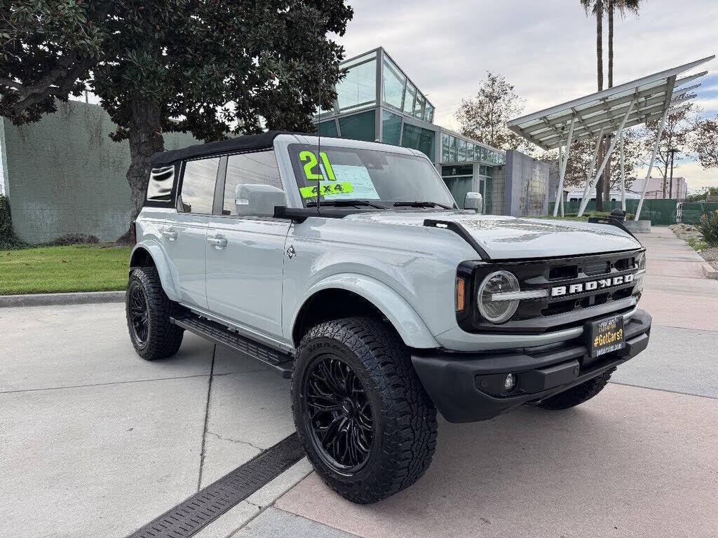 2021 FORD Bronco