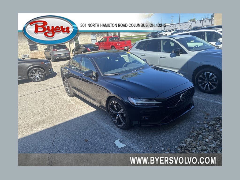 2024 VOLVO S60
