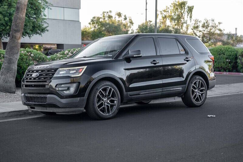 2017 FORD Explorer