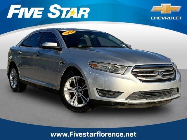 2013 FORD Taurus