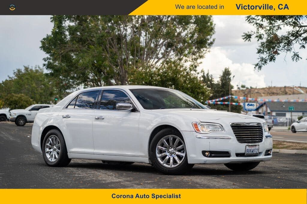 2011 CHRYSLER 300