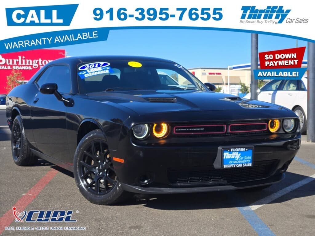 2017 DODGE Challenger