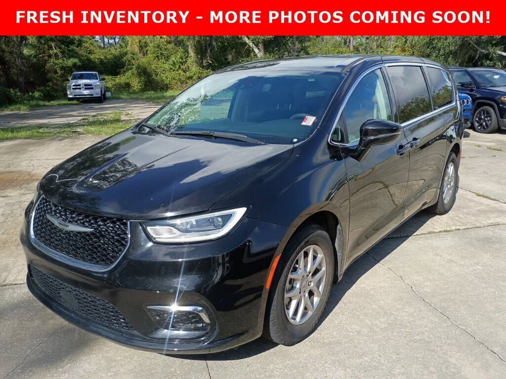 2024 CHRYSLER Pacifica