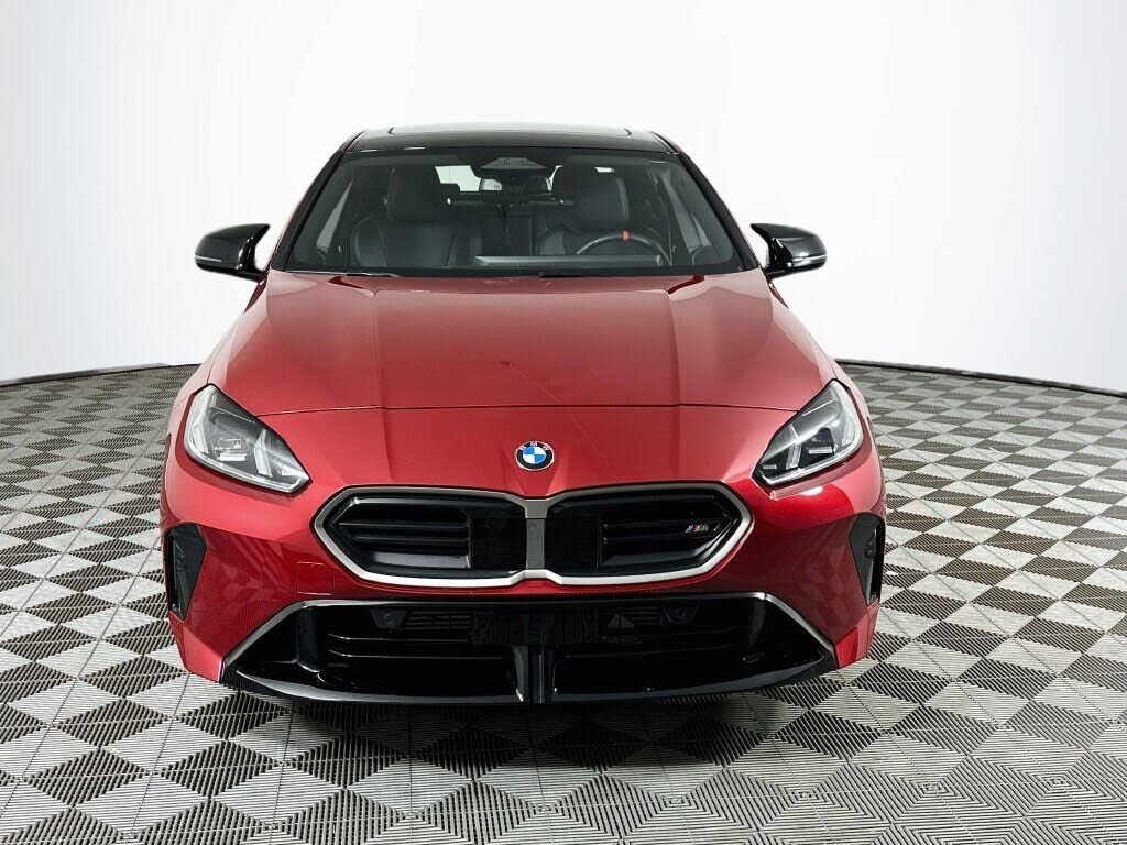 2025 BMW M235
