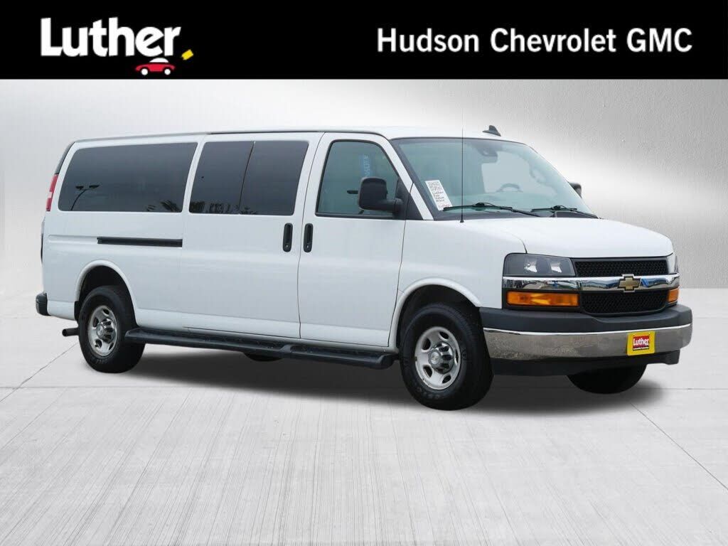 2019 CHEVROLET Express