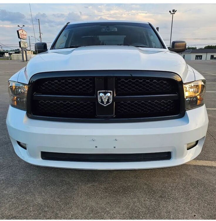 2012 DODGE Ram