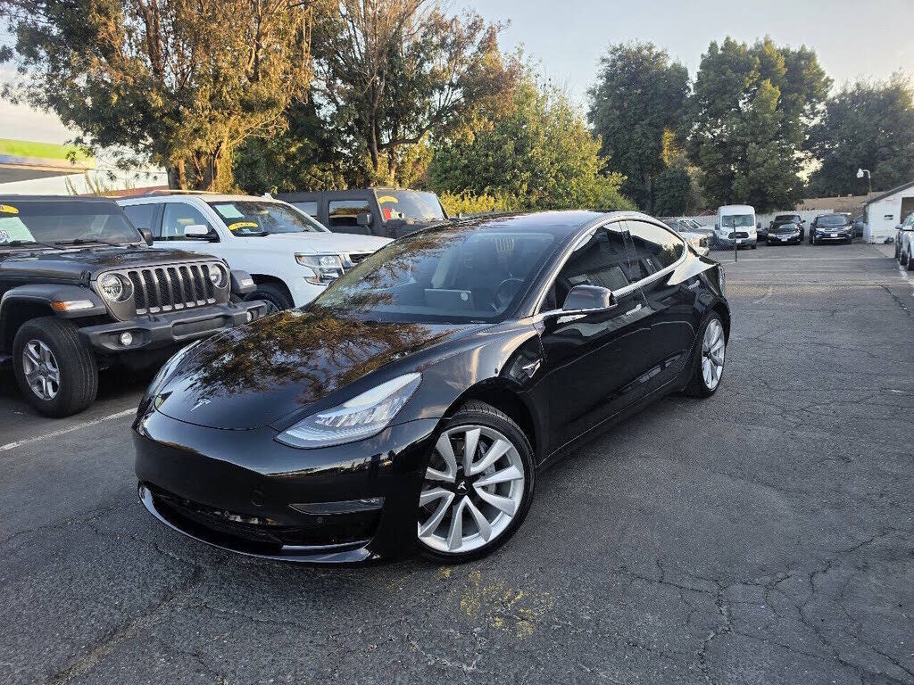 2018 TESLA Model 3