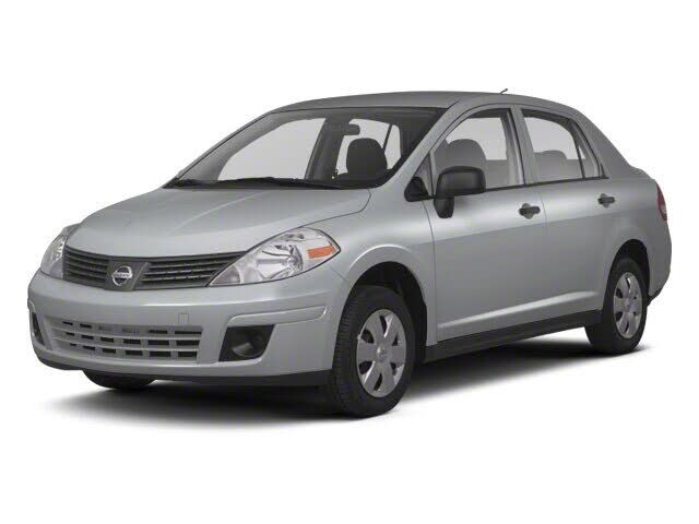 2011 NISSAN Versa