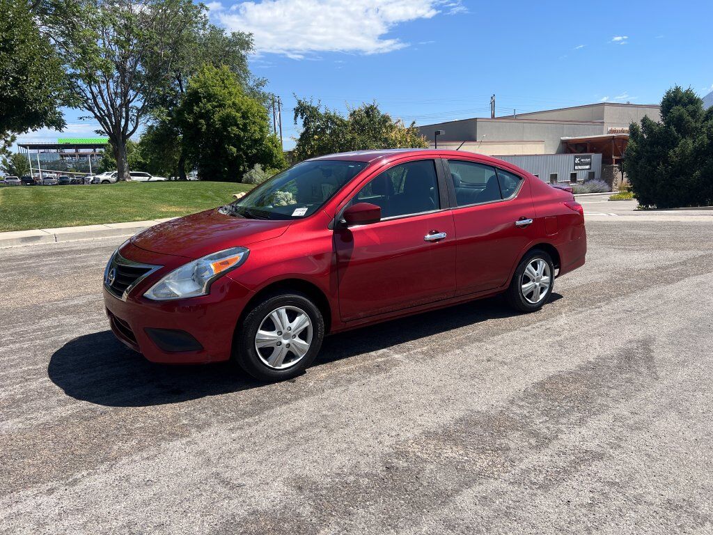 2019 NISSAN Versa