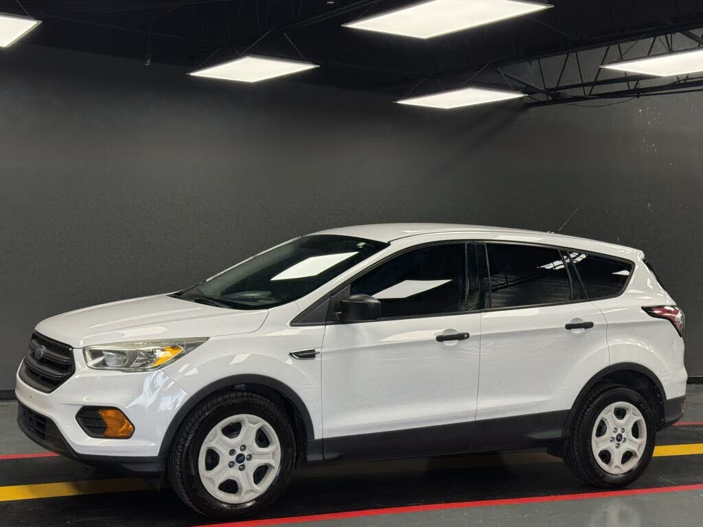 2017 FORD Escape