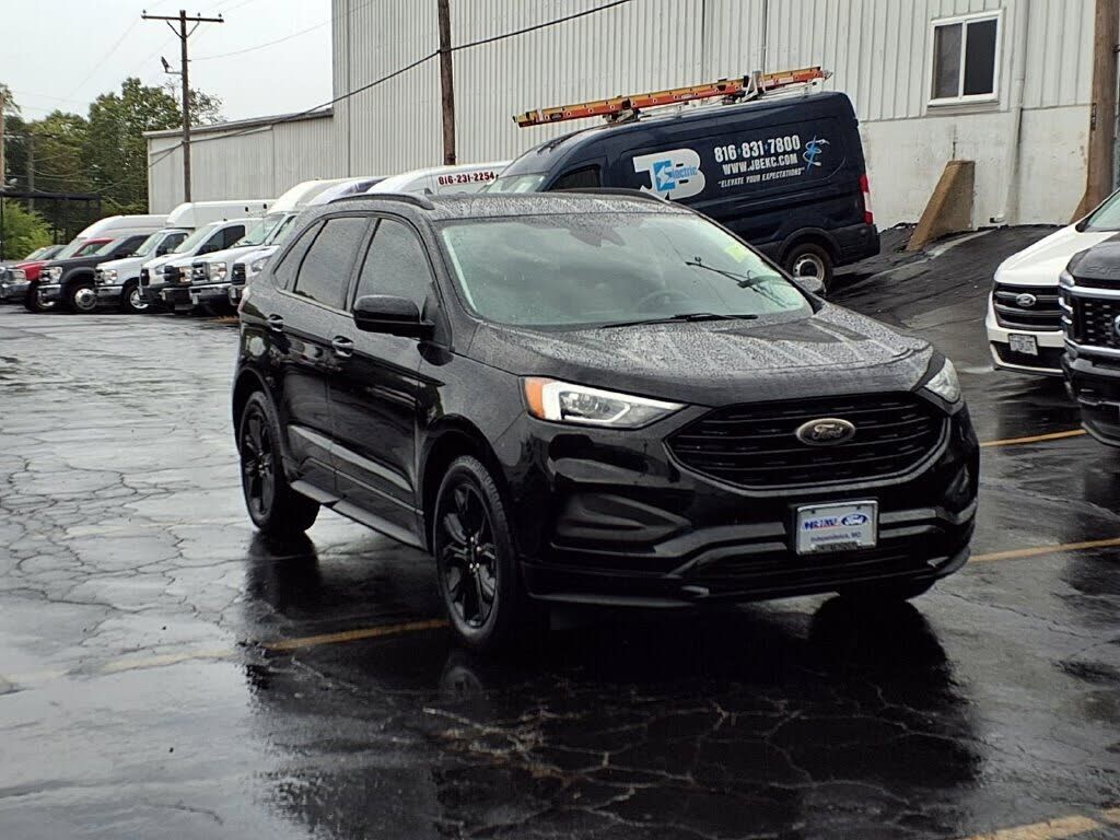 2022 FORD Edge