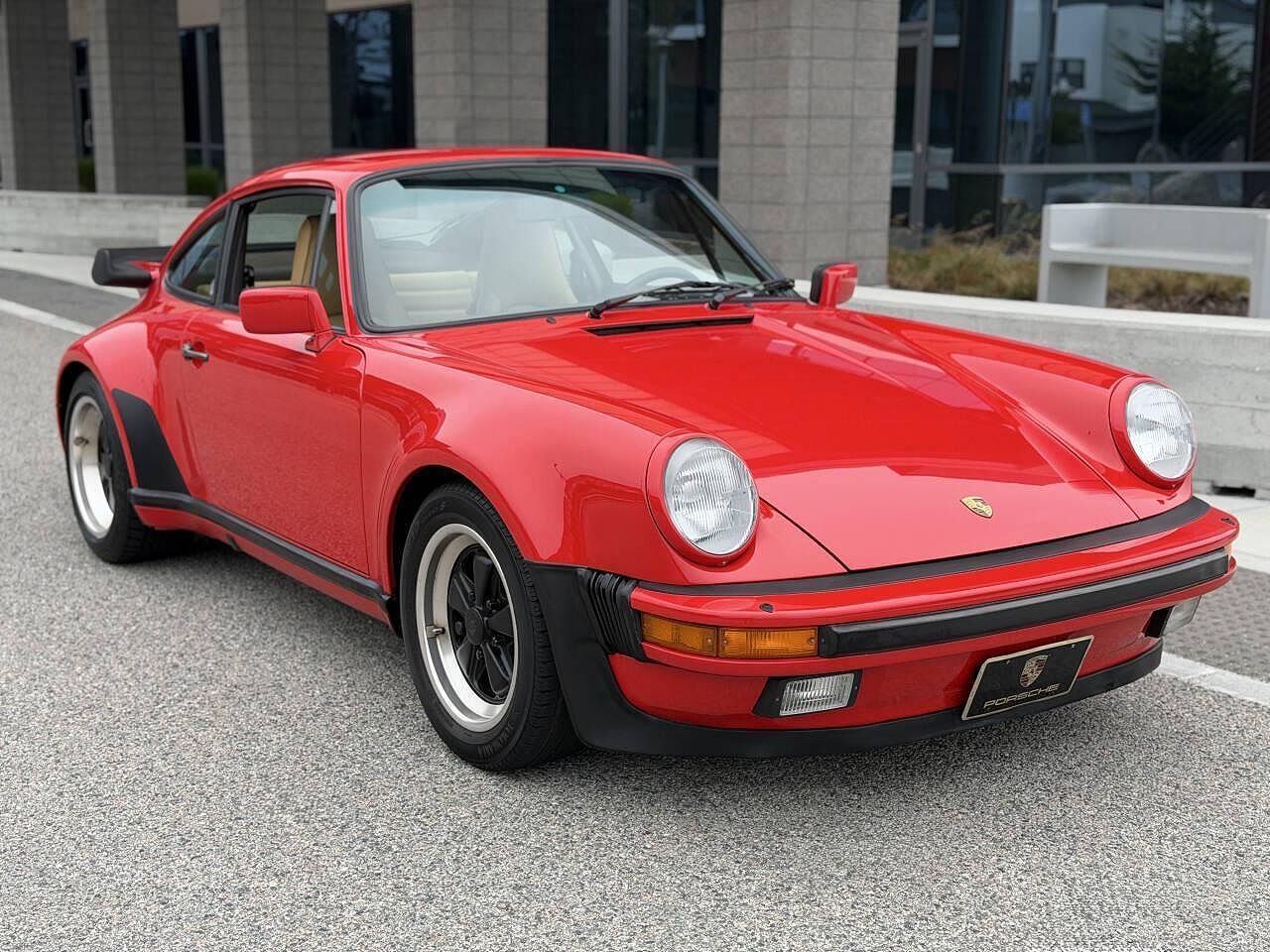 1986 PORSCHE 911