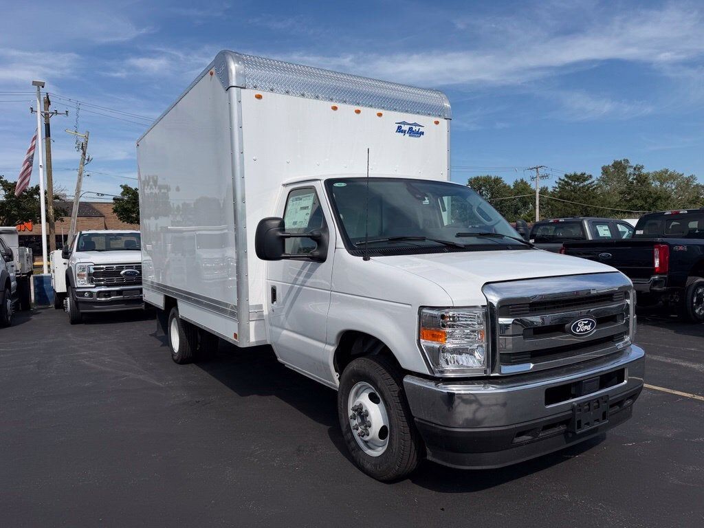 2027 FORD E-350